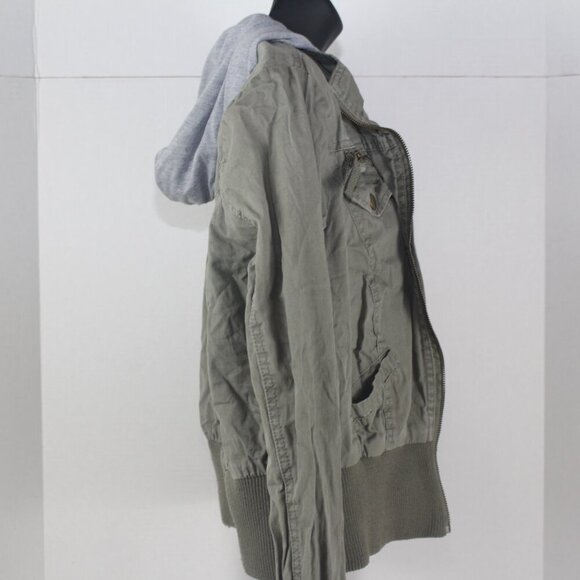 ASHlEY - Picture 5 of 11